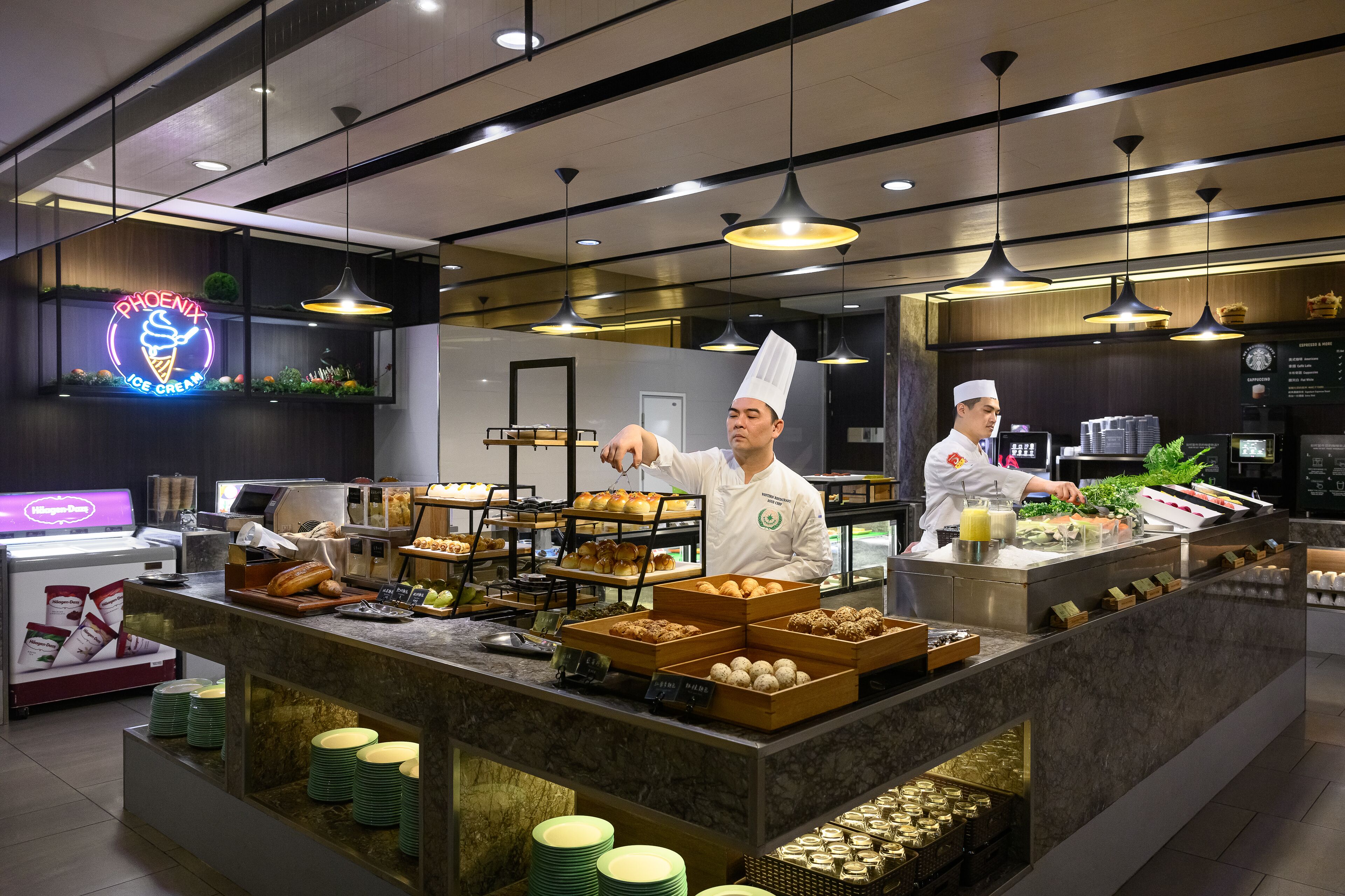 dinner and brunch served