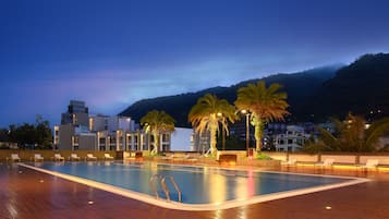 Outdoor pool, open 8:00 AM to 10:00 PM, sun loungers