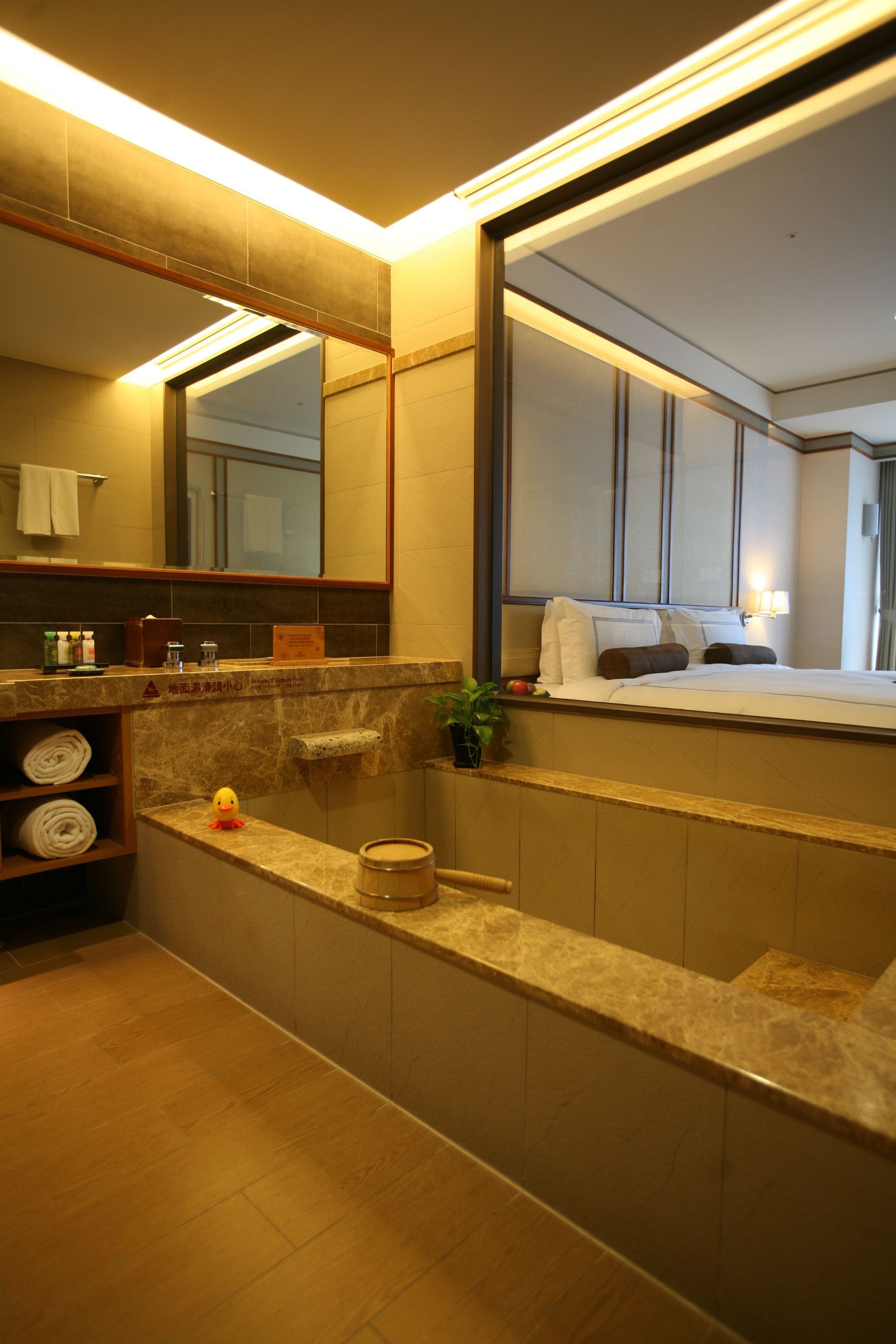 deep-soaking bathtub