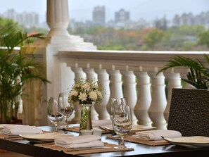 Exterior - Majestic Court Sarovar Portico Navi Mumbai (Navi Mumbai)