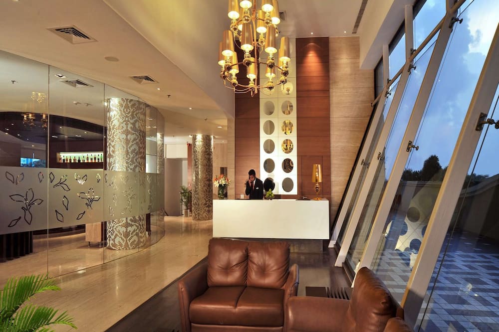 Majestic Court Sarovar Portico Navi Mumbai