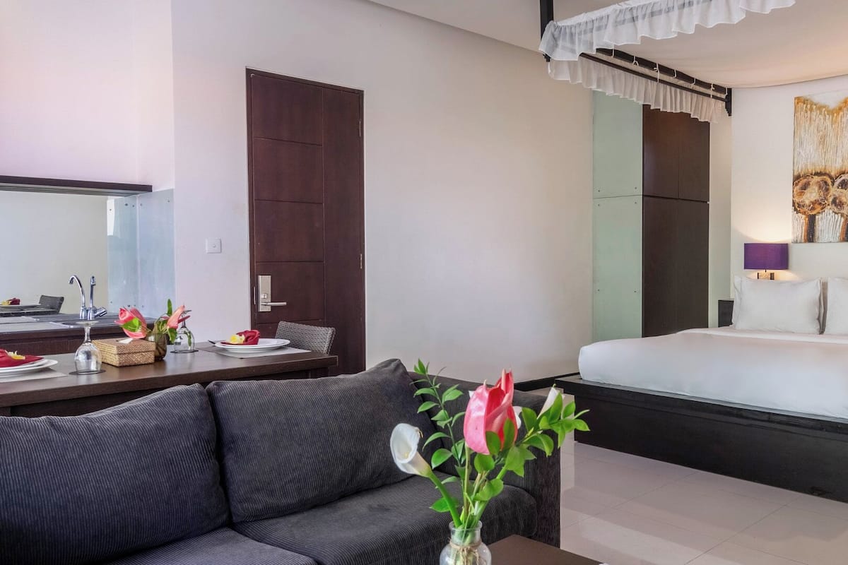 1 slaapkamer, een minibar, een kluis op de kamer, een bureau