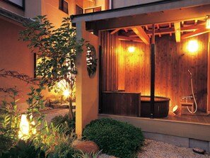 Japanese-style Suite, Multiple Beds, Non Smoking (Japanese Western, Check-in by 8 PM) | Bathroom