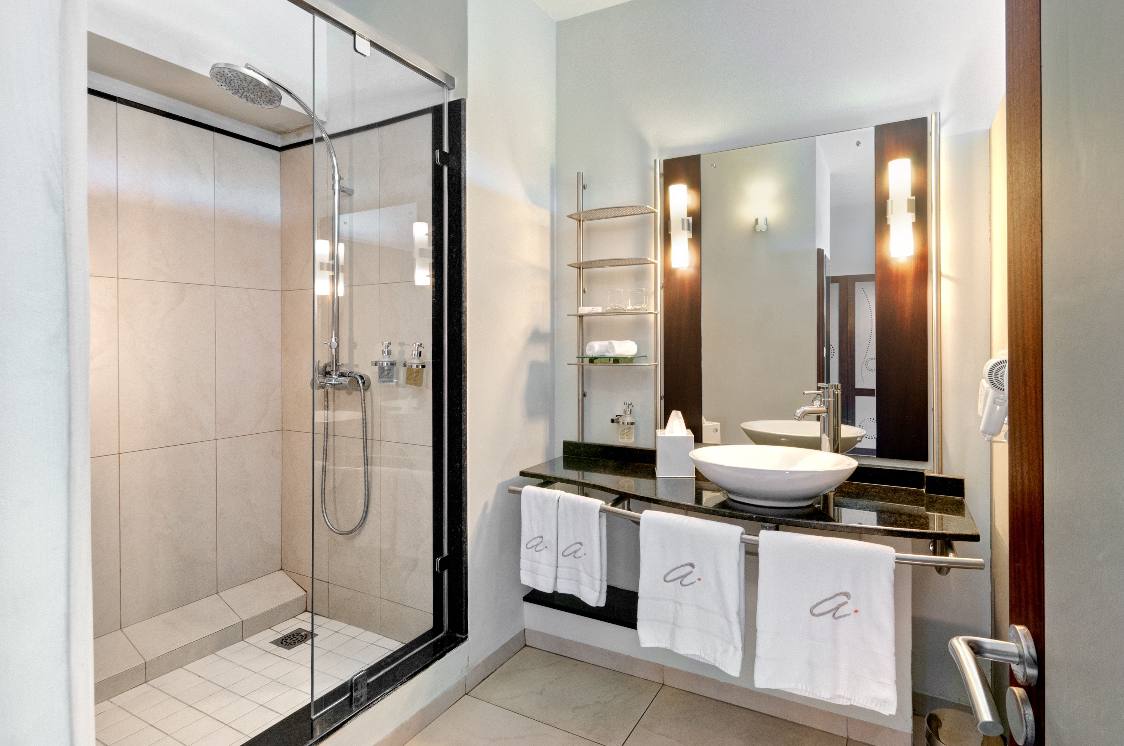 shower, rainfall showerhead, free toiletries, hair dryer