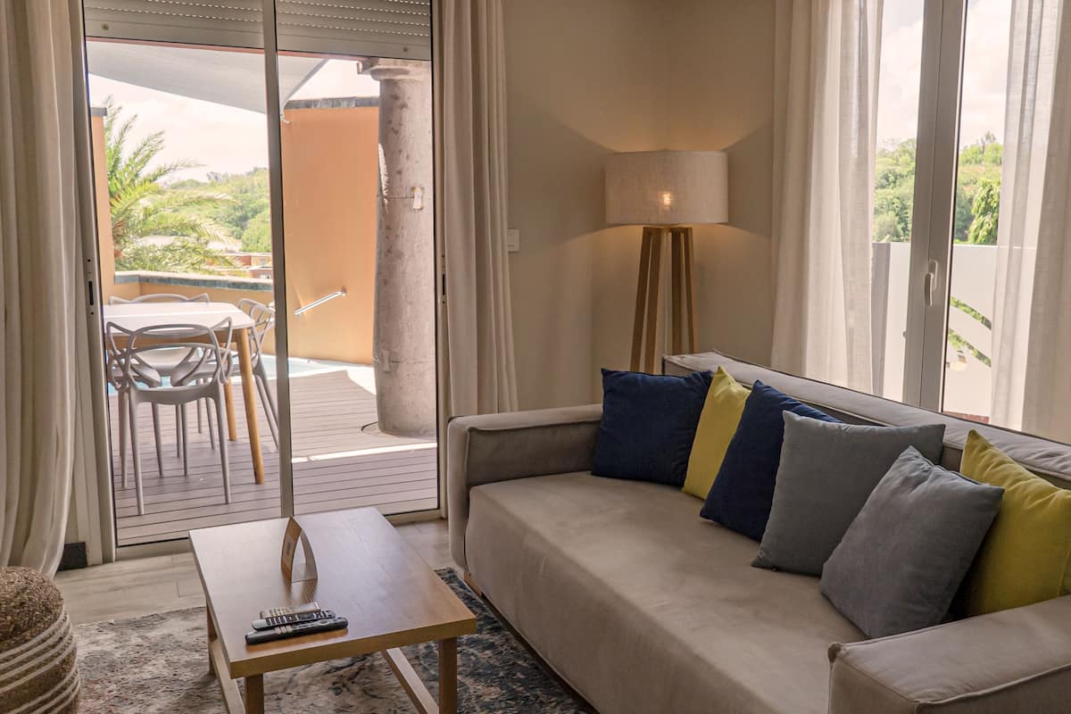 Executive Apartment | Living area