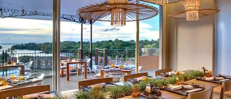 2 Restaurants, Frühstück, Mittagessen, Abendessen, mediterrane Küche
