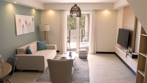 Deluxe Apartment | Living area