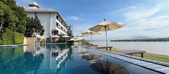 Siam Triangle Hotel