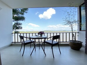 Executive Suite River View | Blick vom Balkon