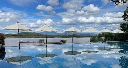 Siam Triangle Hotel