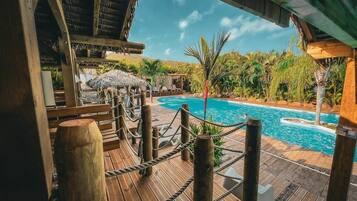 Outdoor pool, open 8 AM to 8:30 PM, pool loungers