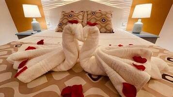 Premium bedding, desk, blackout drapes, soundproofing