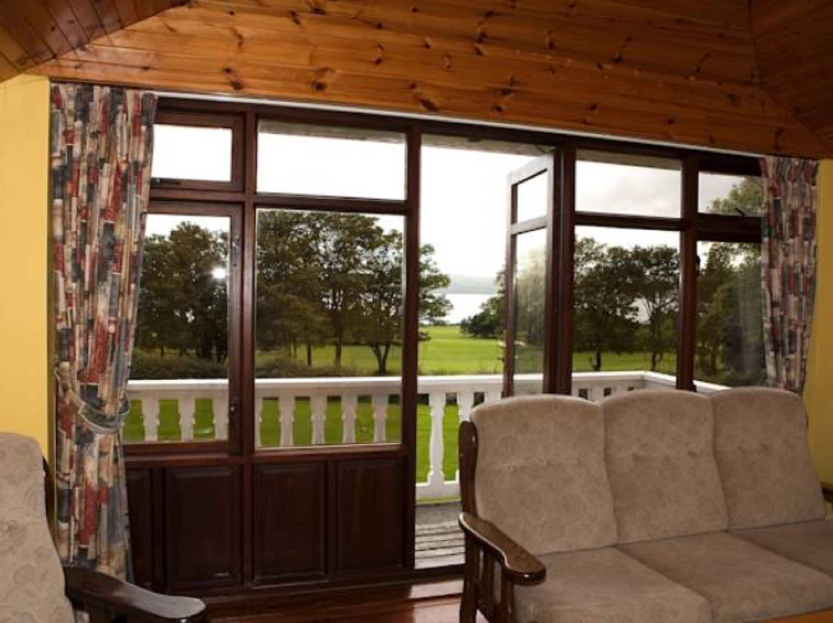 three bedroom villa | 1 bedroom, iron/ironing board, free wifi, bed sheets