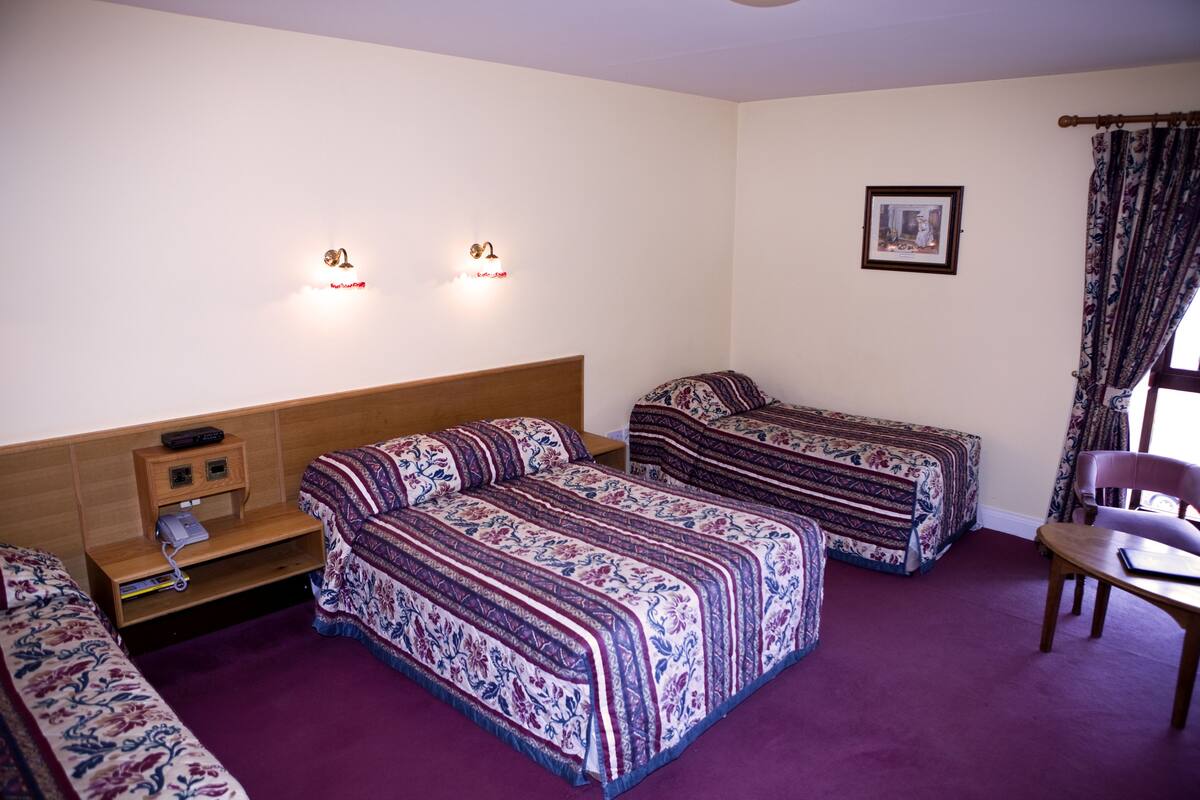 Standard-Doppel- oder -Zweibettzimmer