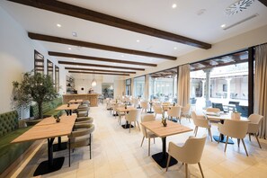 Lunch, dinner served; local cuisine, al fresco dining 