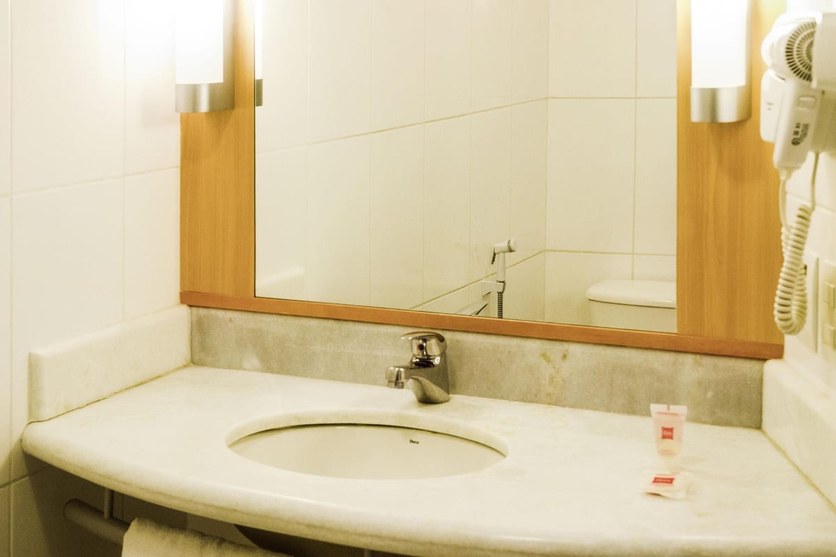 Minibar, bureau, rideaux dâobscurcissement, accĂšs au Wi-Fi (inclus)