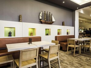 Der serveres morgenmad, frokost og aftensmad