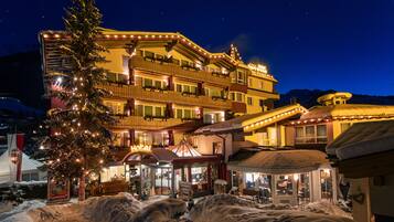 Front of property – evening/night