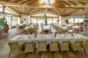 Dinner served - Vötter's Hotel (Kaprun)