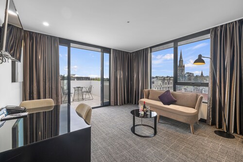 MainStay Suites Hawthorn