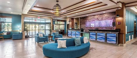 Room, 2 Queen Beds | Lobby