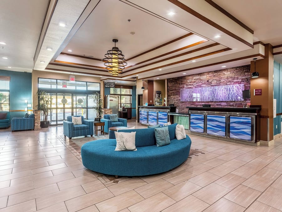 Quarto, 2 camas Queen | Saguão