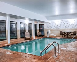 Una piscina techada