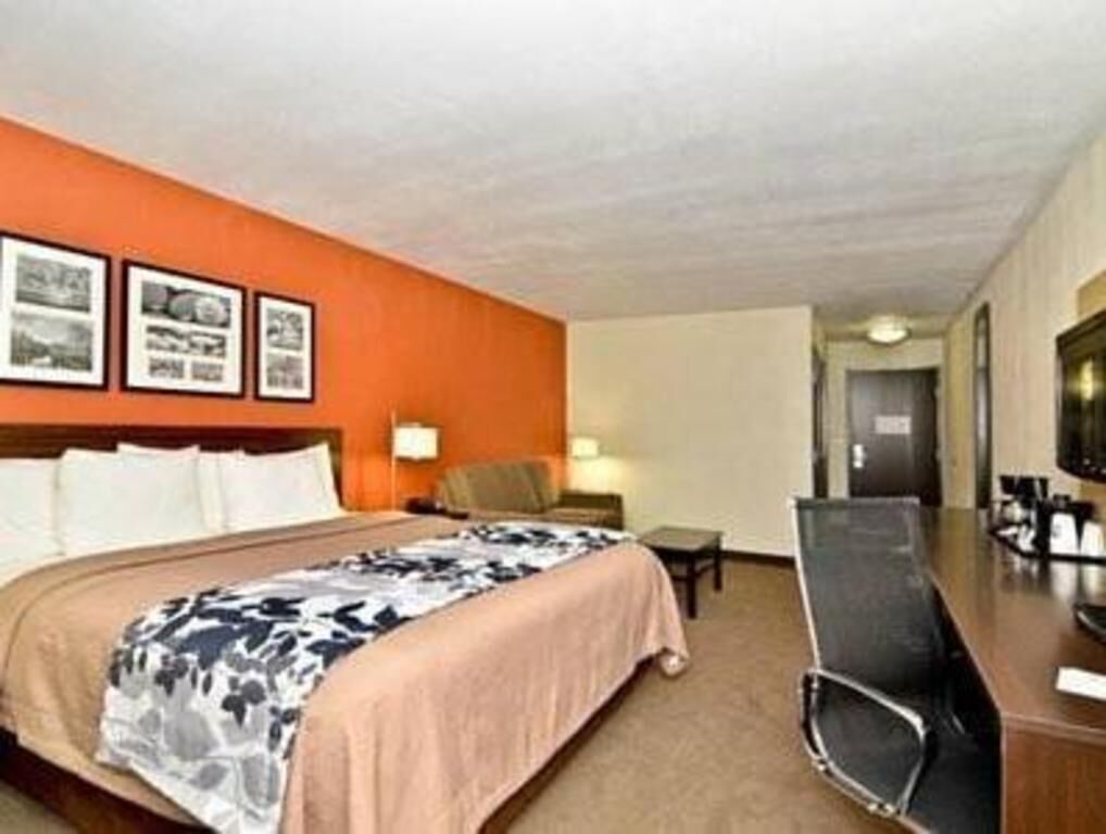 In-room safe, desk, iron/ironing board, free cots/infant beds