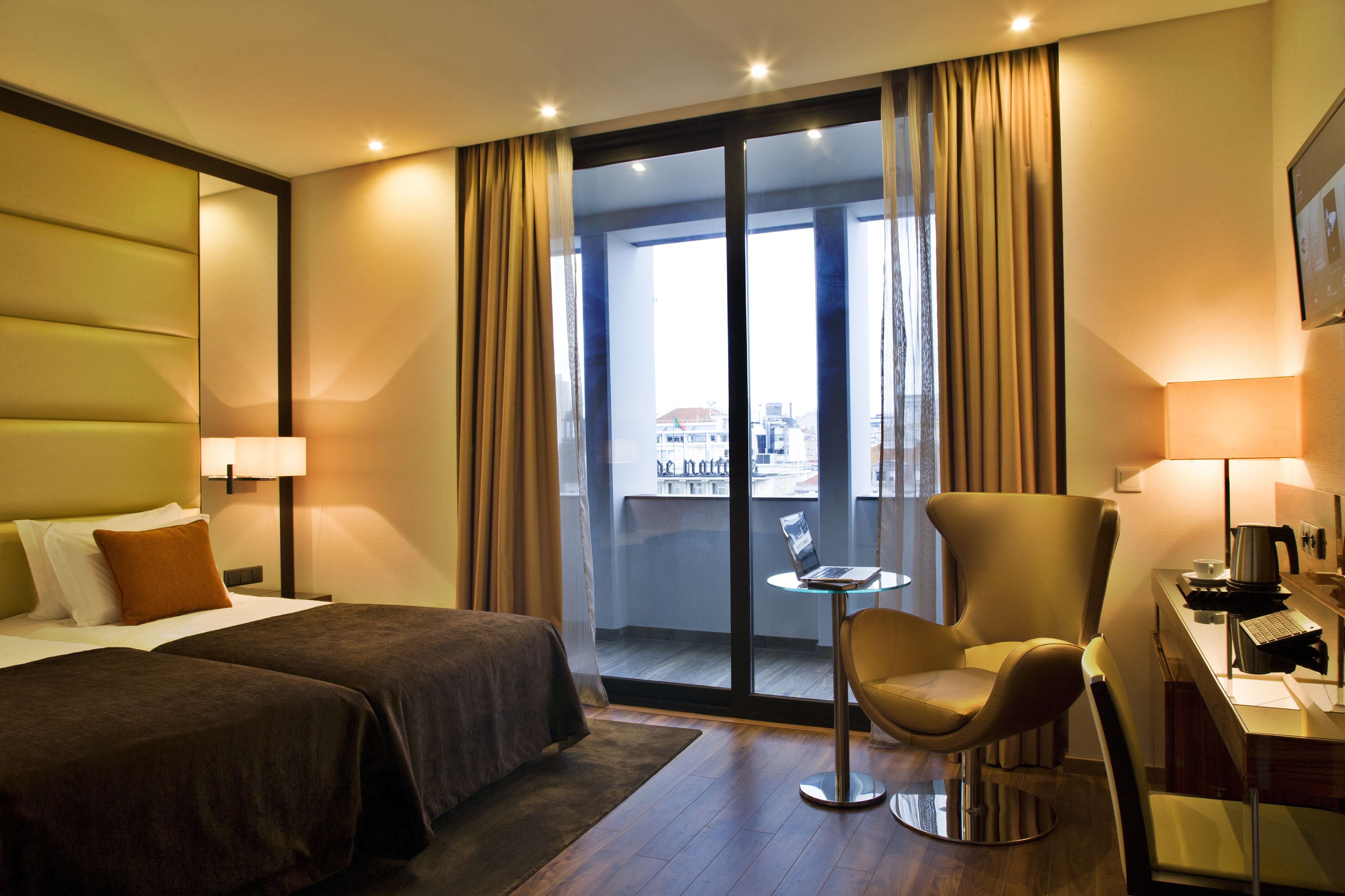 1 bedroom, minibar, in-room safe, desk