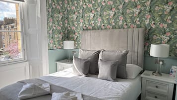 Free WiFi, bed sheets