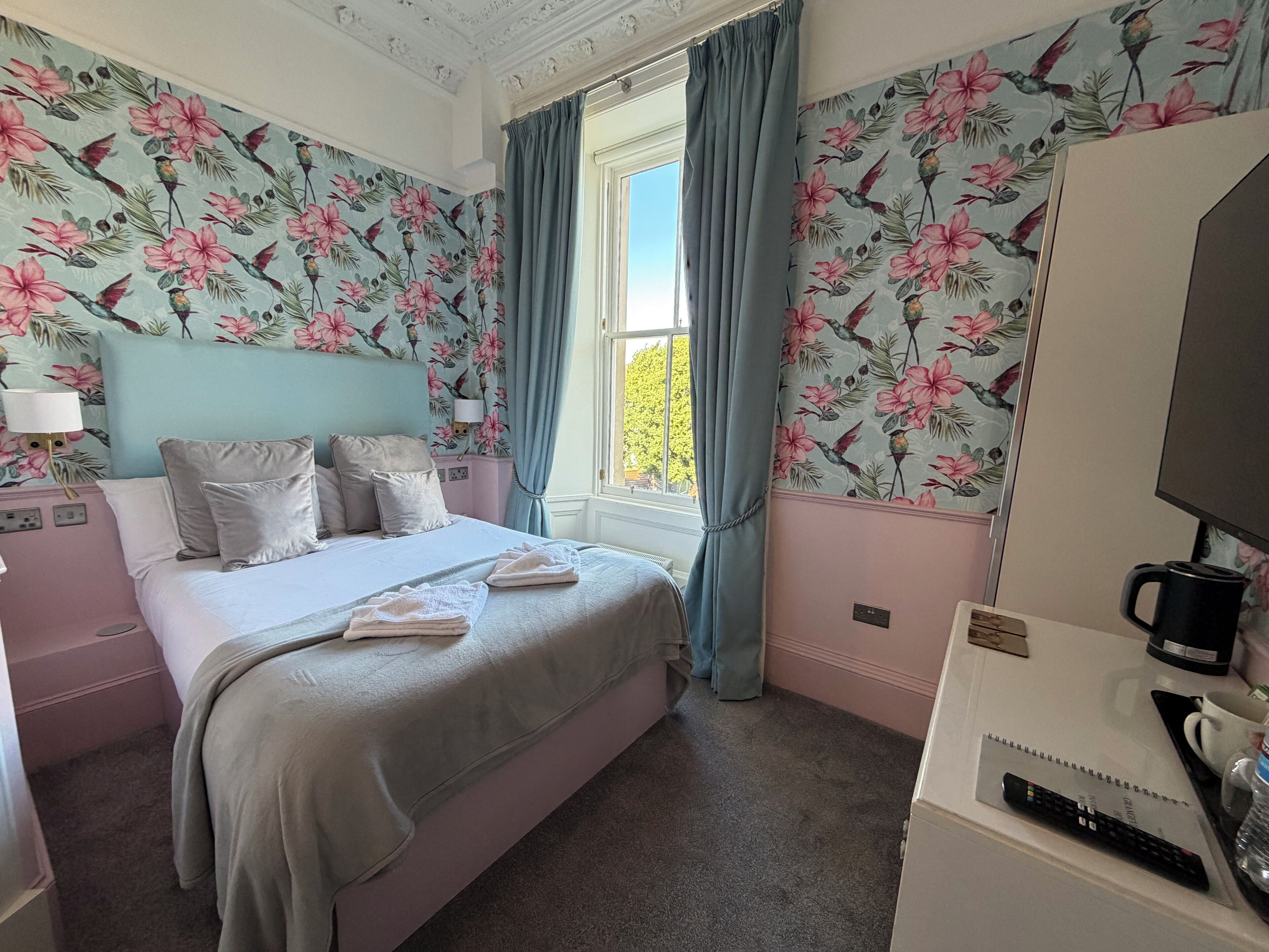 Double Room (Room 4 First Floor) | Free WiFi, bed sheets