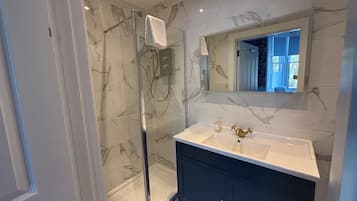Superior Double or Twin Room, Ground Floor (Room 9) | Free WiFi, bed sheets