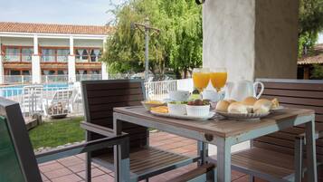 Habitación doble estándar | 1 habitación, ropa de cama de alta calidad y camas con efecto memoria