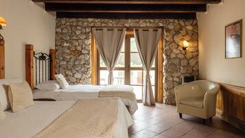 Classic-Zimmer | 1 Schlafzimmer, hochwertige Bettwaren, Betten mit Memory-Foam-Matratzen