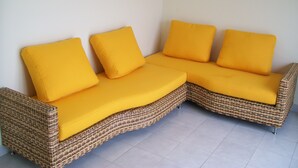 VILLA 6 PAX | Living area | TV