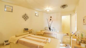 Deep-tissue massages, massages