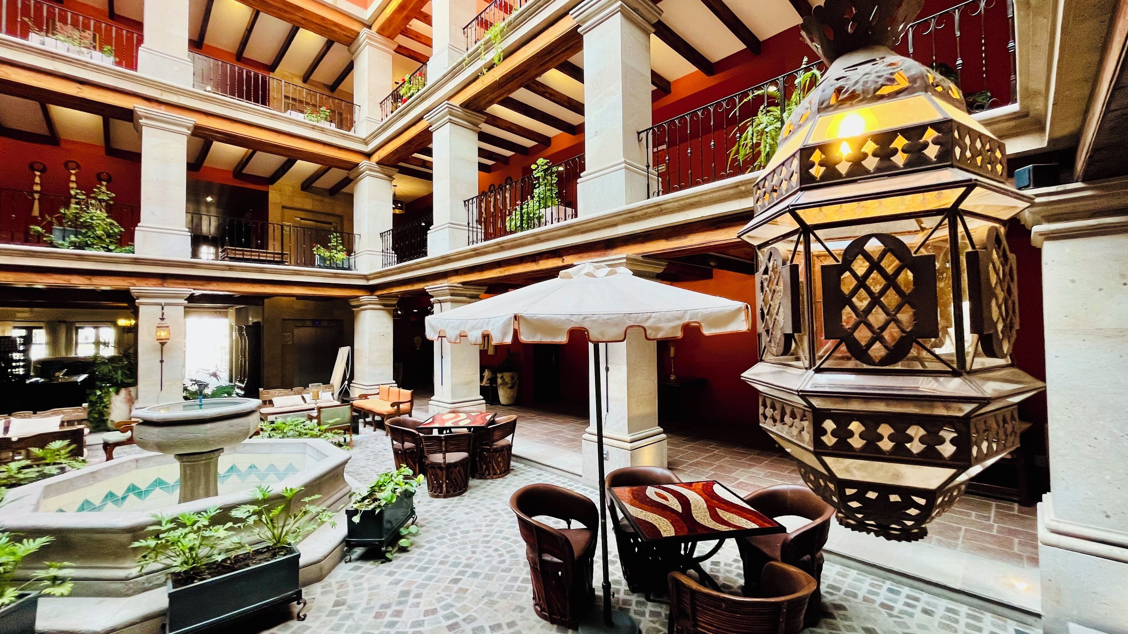 Kahvaltı ve öğle yemeği sunulur, Meksika mutfağı 