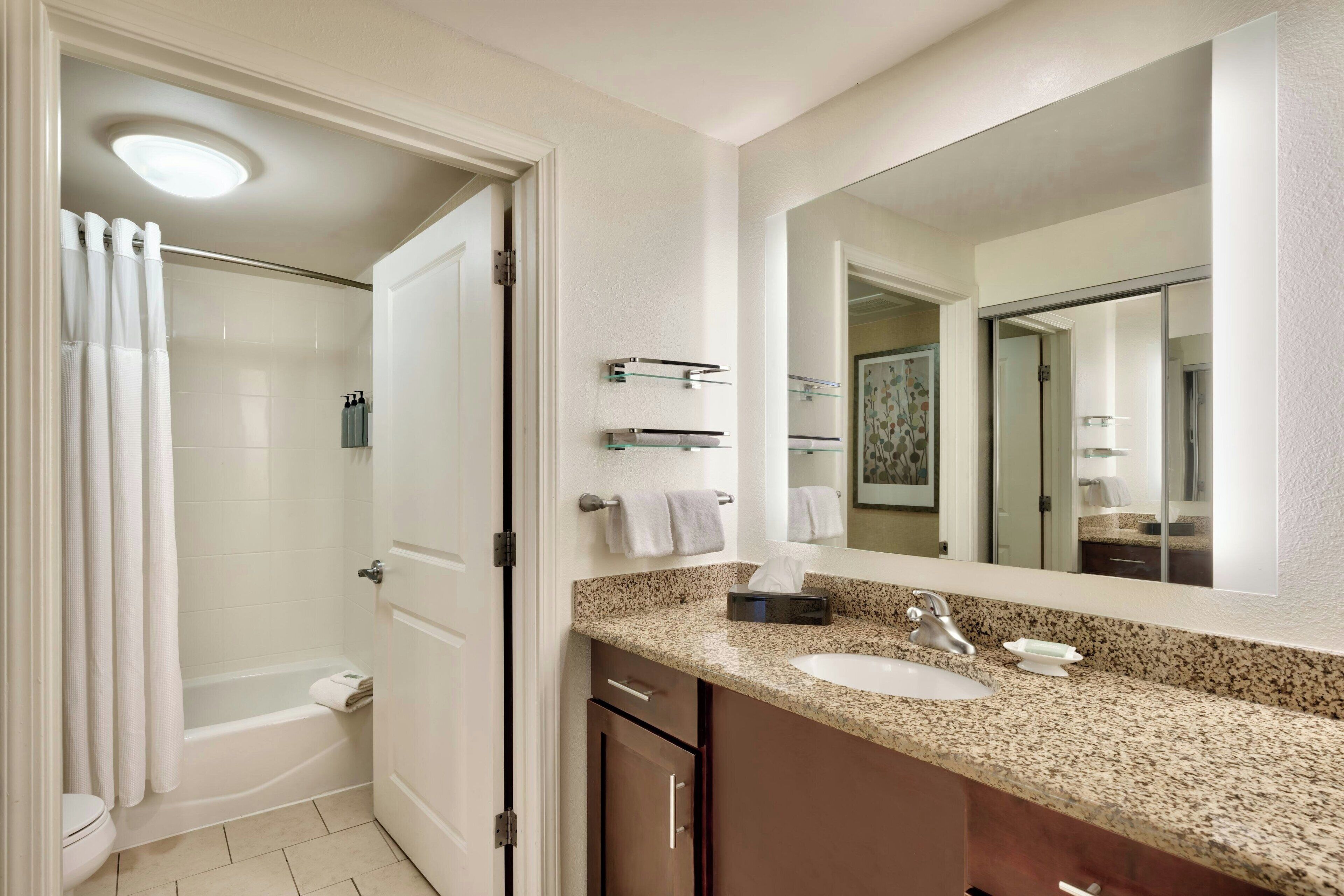 studio, 1 king bed with sofa bed | bathroom | combined shower/bathtub, designer toiletries, hair dryer, towels