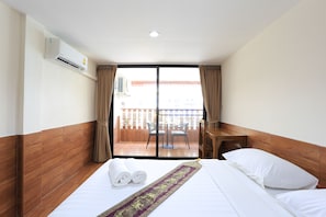 ห้องซูพีเรียดับเบิล | โต๊ะทำงาน, ห้องเก็บเสียง, Wi-Fi ฟรี, ผ้าปูที่นอน