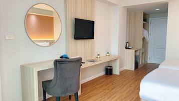 Minibar, in-room safe, desk, blackout curtains