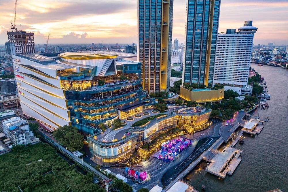 Miloft Sathorn hotel