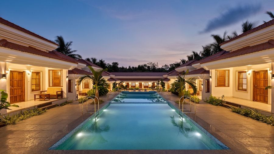 Leoney Resort