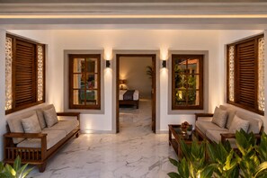 Room - Leoney Resort (Vagator)