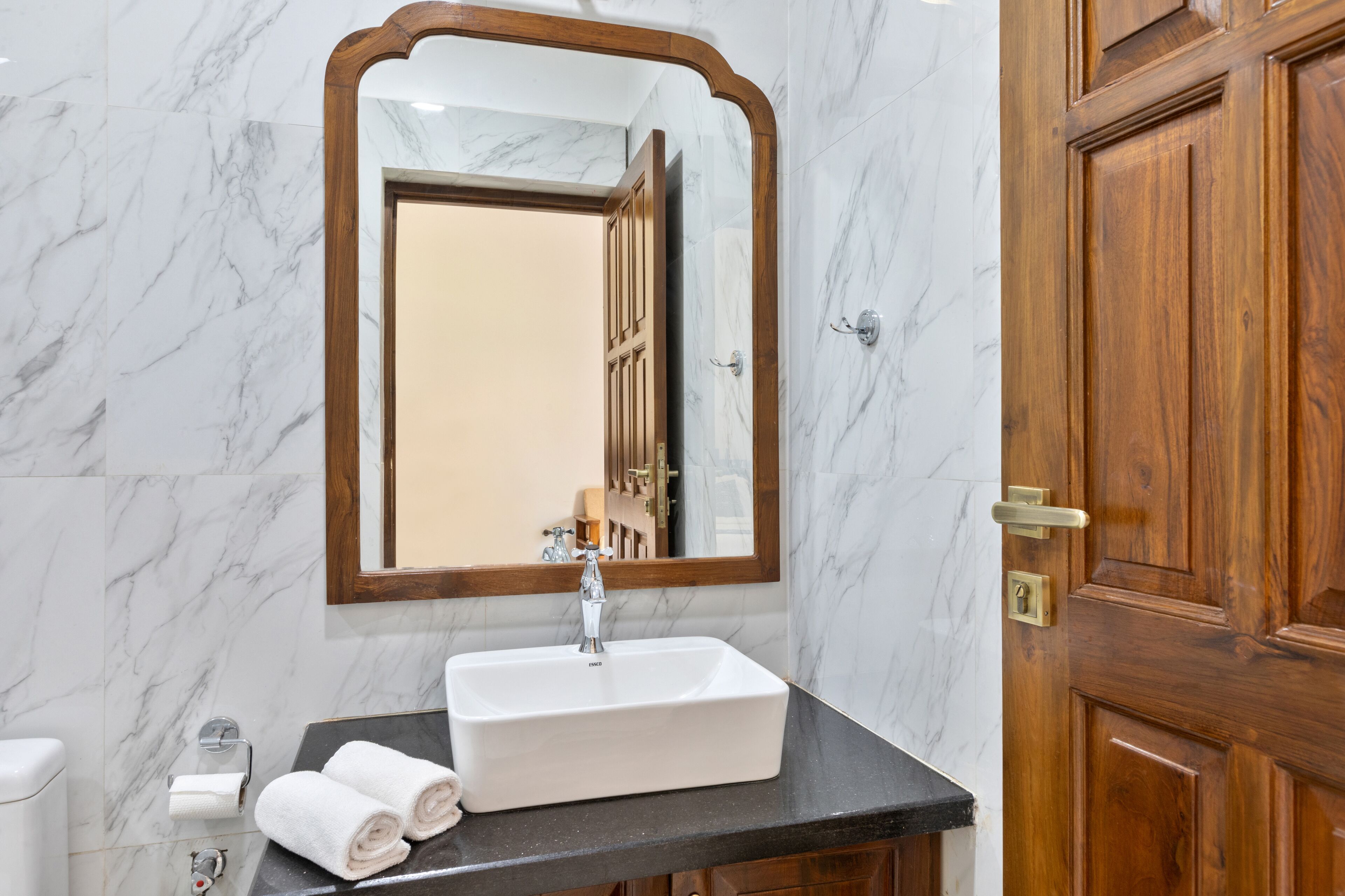 Photo - Leoney Resort Goa