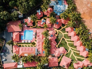 Exterior - Leoney Resort (Vagator)