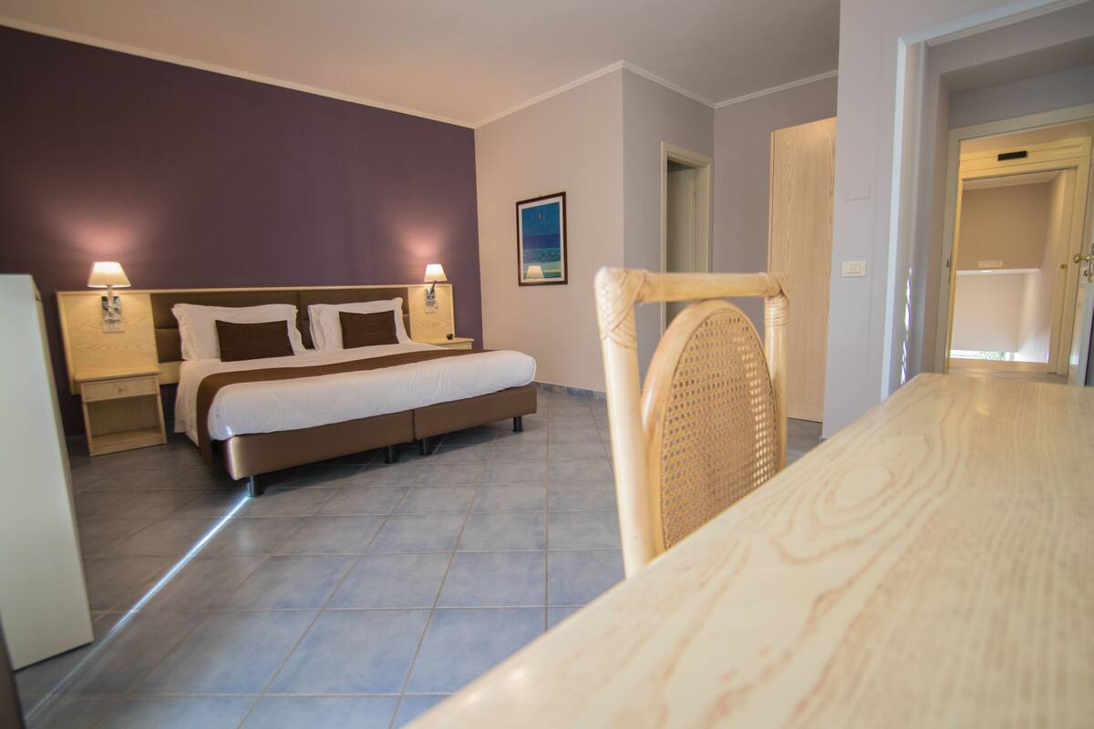 superior double room | 1 bedroom, premium bedding, minibar, in-room safe