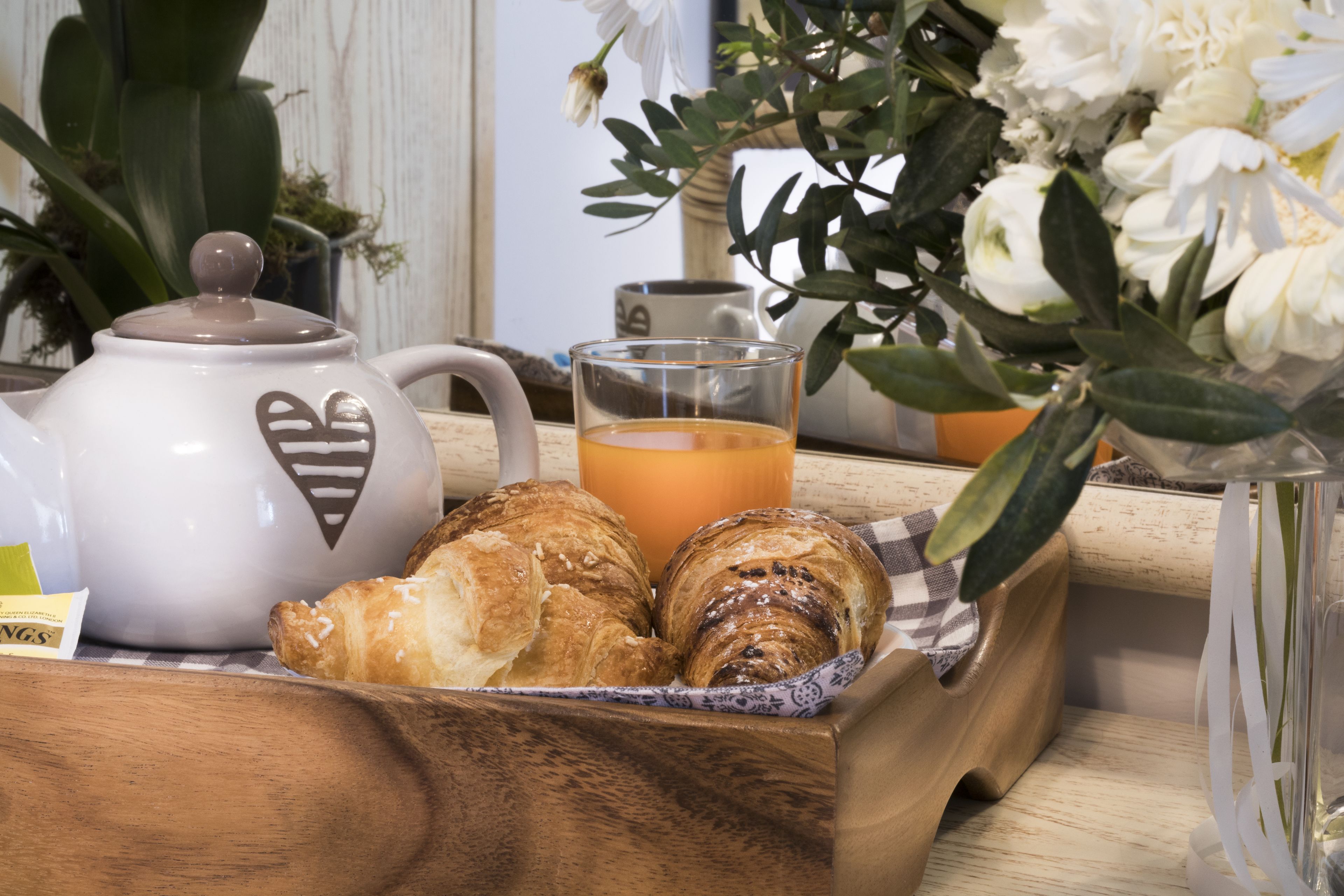 double or twin room | breakfast meal | free daily buffet breakfast