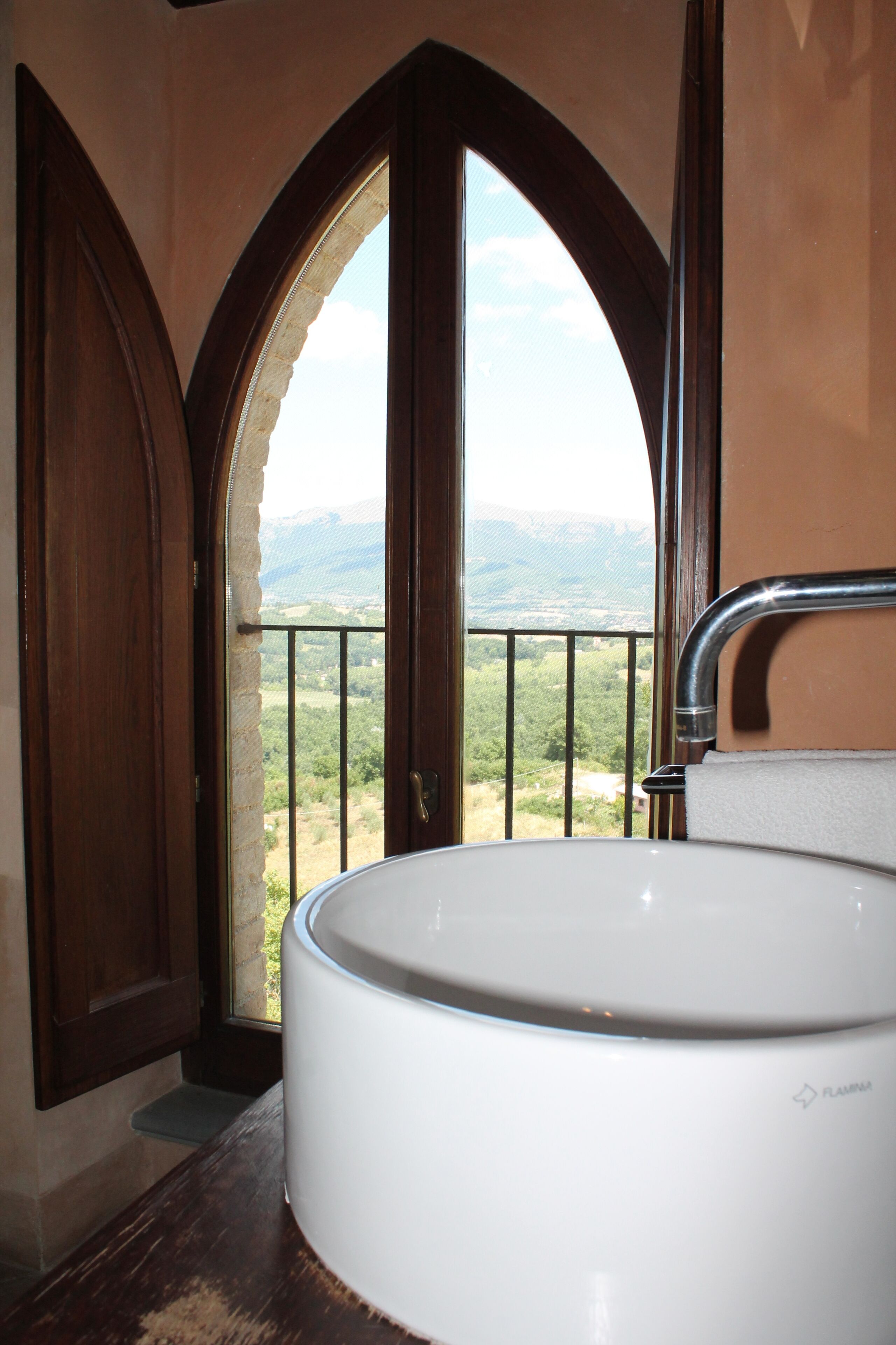 superior double room | bathroom | shower, free toiletries, hair dryer, bidet