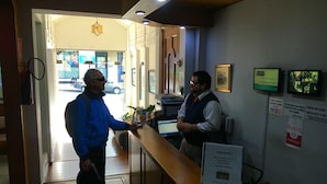 Reception - Hotel Mediterraneo (Montevideo)