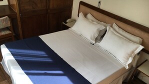 Standard Single Room | Minibar, WiFi (free) - Hotel Mediterraneo (Montevideo)